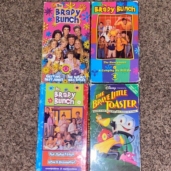VHS 📼 THE BRADY BUNCH THE BRAVEL ITTLE TOASTER - Picture 1 of 5